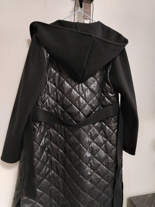 Продам плащь, лёгкий, с капюшоном