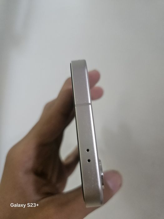 Samsung S24 8/128