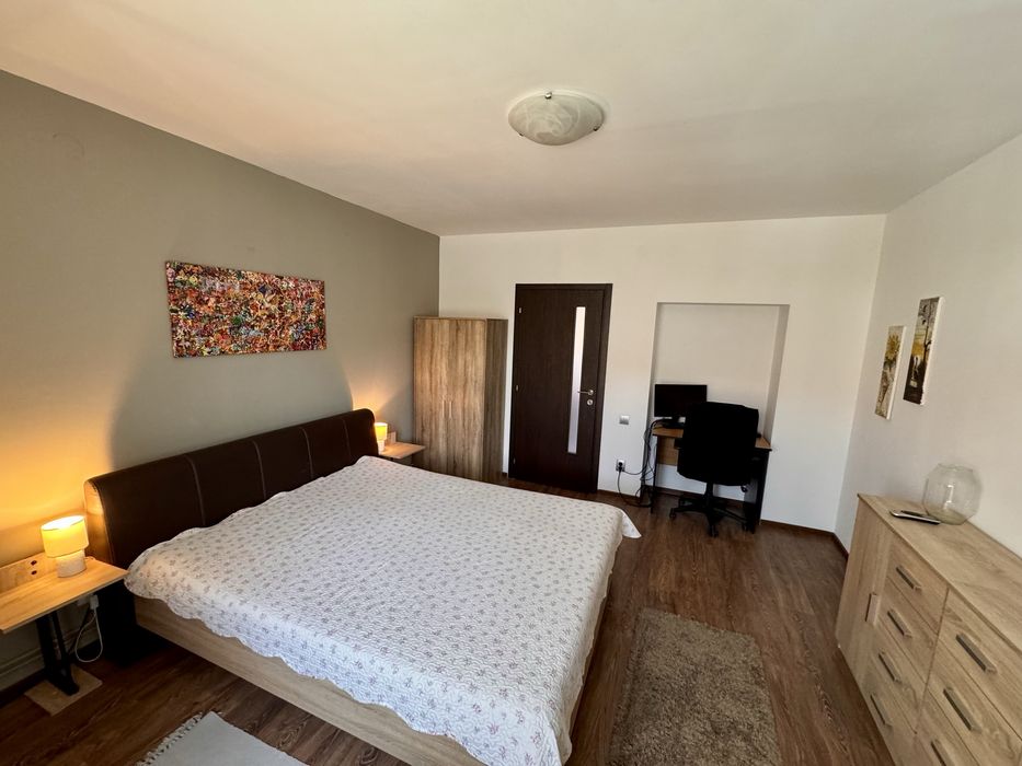 Proprietar, închiriez apartament la casă – zona Moara de Scoarță
