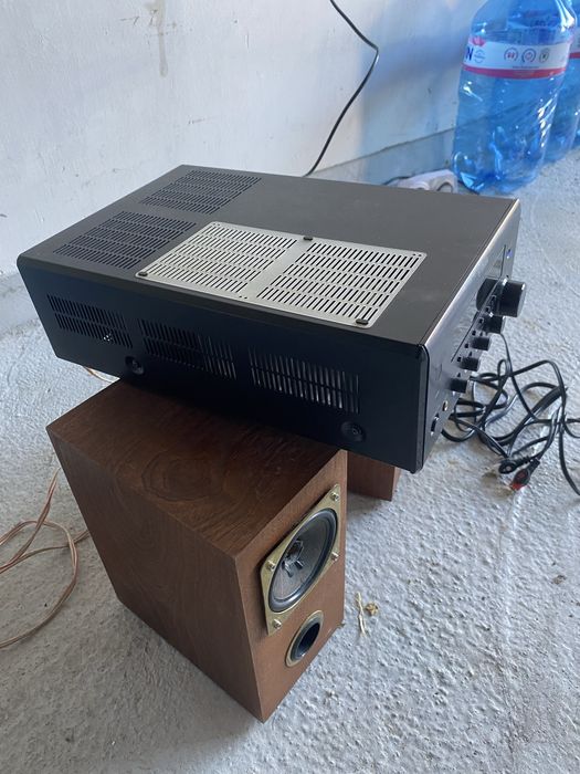 Yamaha RX-E810 стерео ресийвър
