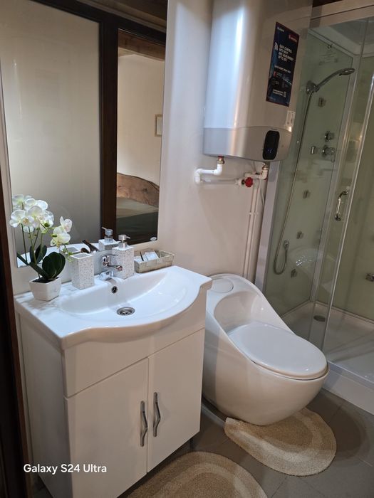 Casa de vanzare - Com.Jugureni,  sat.Marginea Pădurii. Prahova