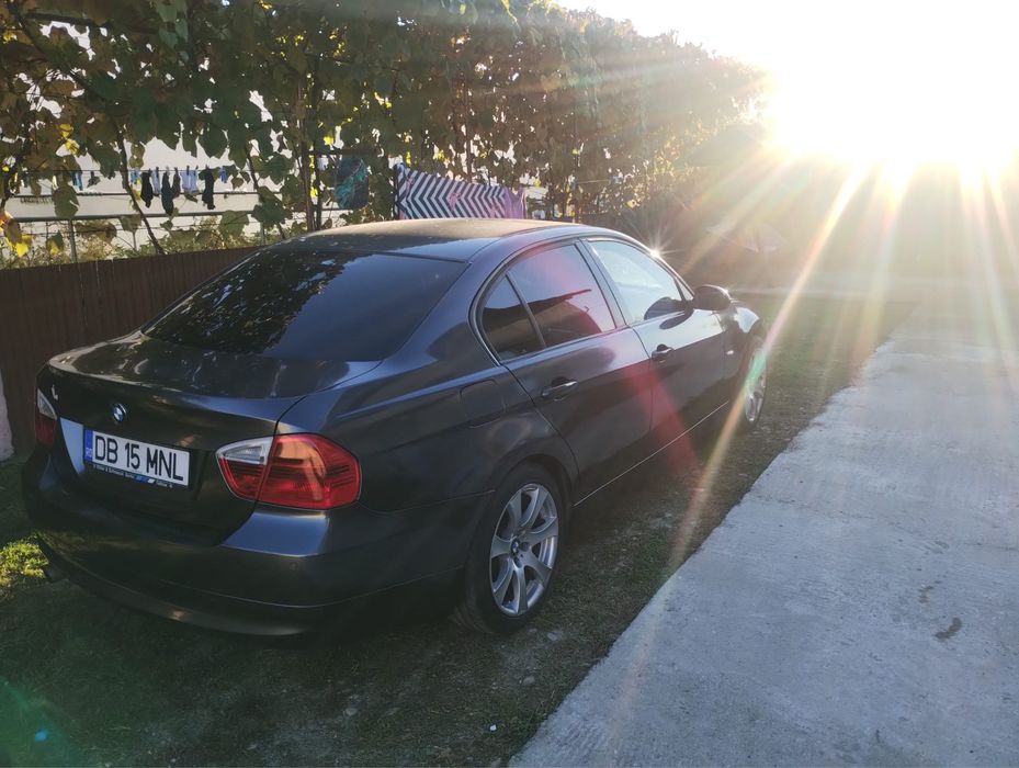 Bmw e90,318i,260.000 km