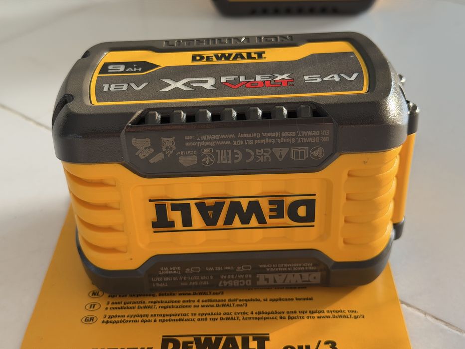 Acumulator/baterie Dewalt 9ah 54v Noua, nefolosita - disponibile 2 bucati