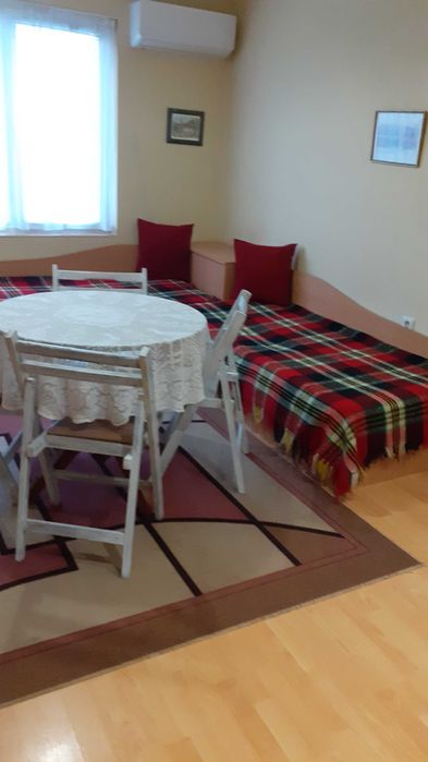 Дава се под наем Едностаен апартамент в Варна, Конфуто - 40 кв.м за 289.17 € - Снимка #2