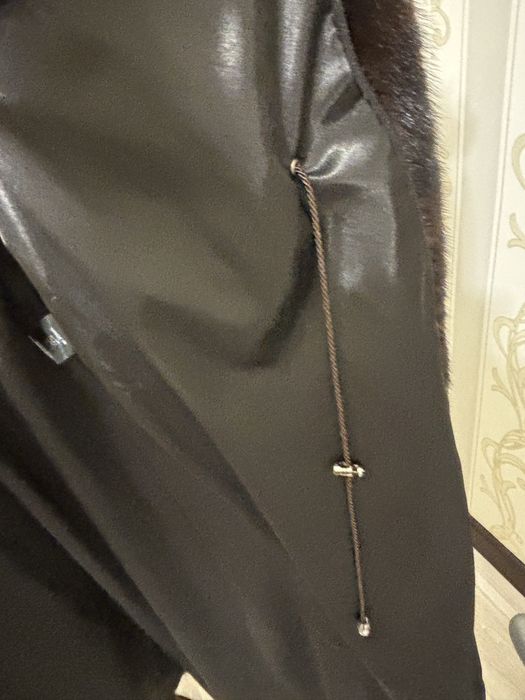 Продам шубу норковую