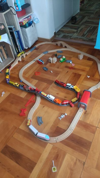 Sine si masinute din lemn ikea