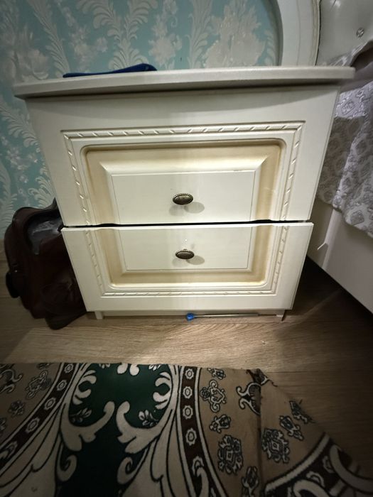 Продам спальный гарнитур