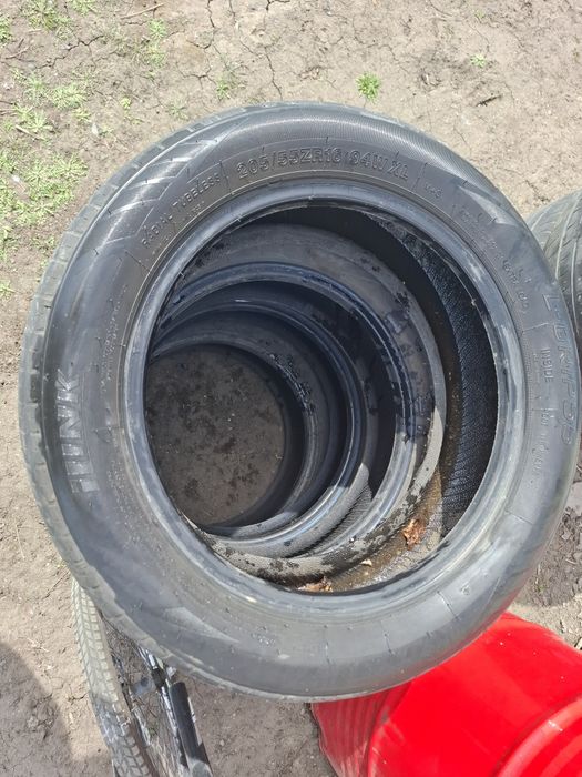 Автошины на автомобиль