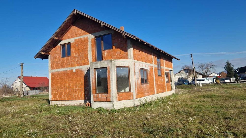 Vând Casă și Teren în Râturile Medieșului