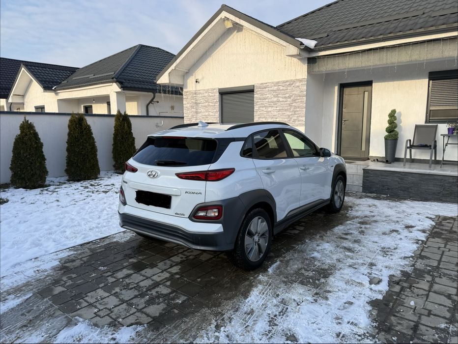 Hyundai Kona electric 64kw extra full