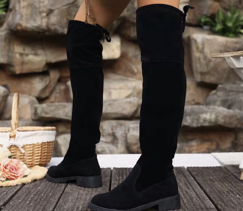 Cizme  peste gneunchi