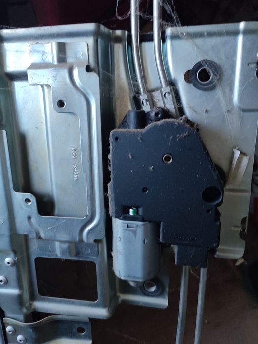 Панорамен таван щора и мотор