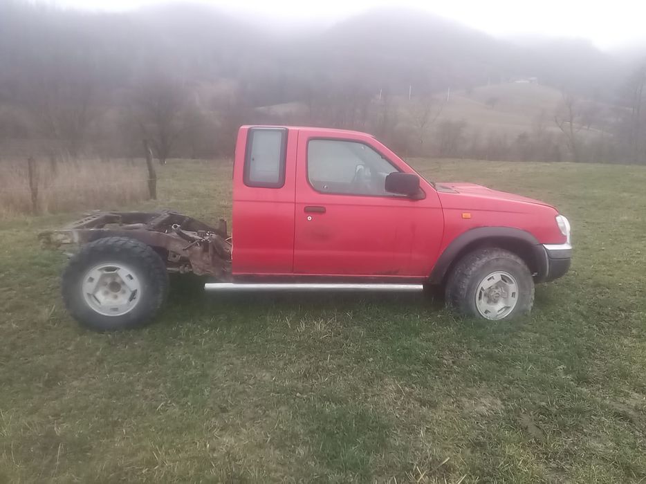 Nissan  Navara radiat , se vinde pentru piese
