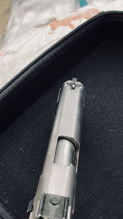 Colt 1911 aw custom air soft 1/1cu cel real