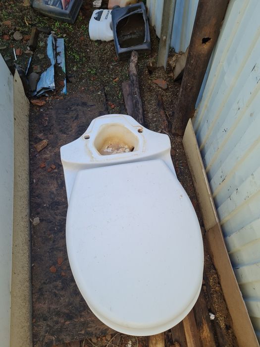 Унитаз б/у для обьекта