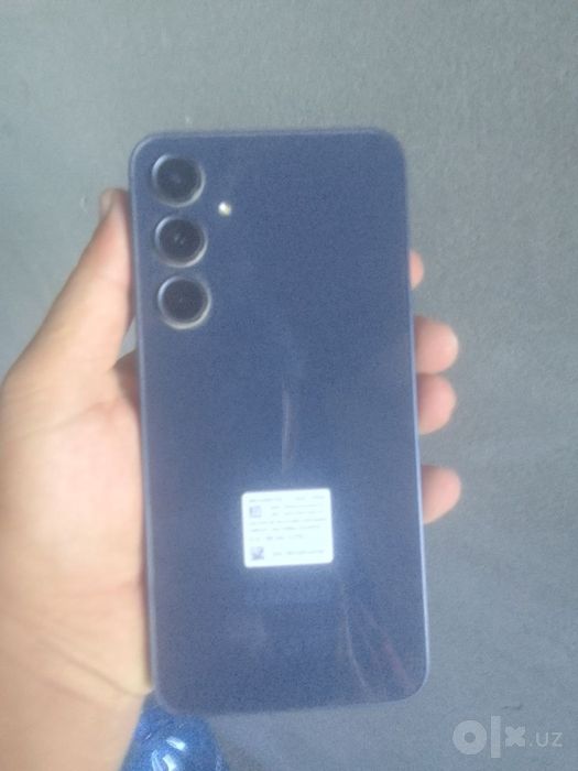 Samsung a 35 kafolati bilan