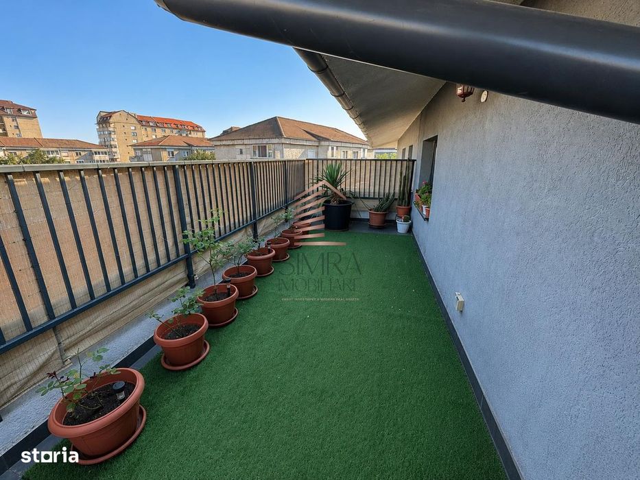 Apartament cu 2 camere si terasa, zona Decebal