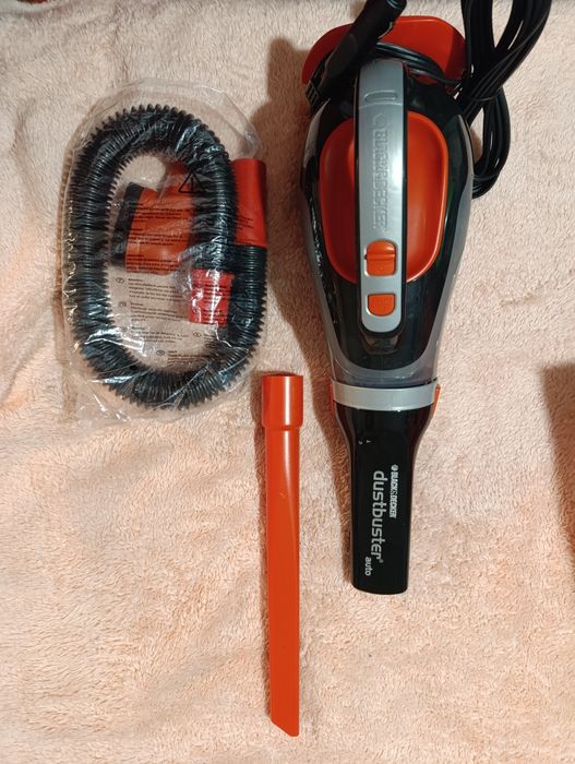 Мини прахосмукачка за автомобил 12V, нова