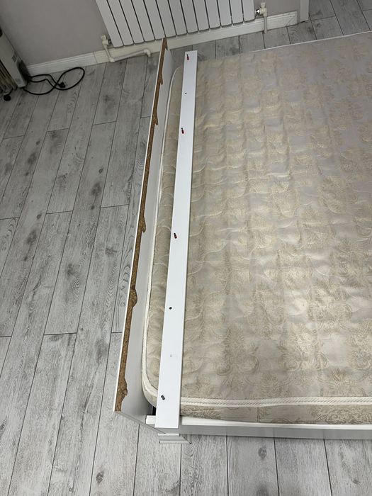 Продам кровать двуспальный