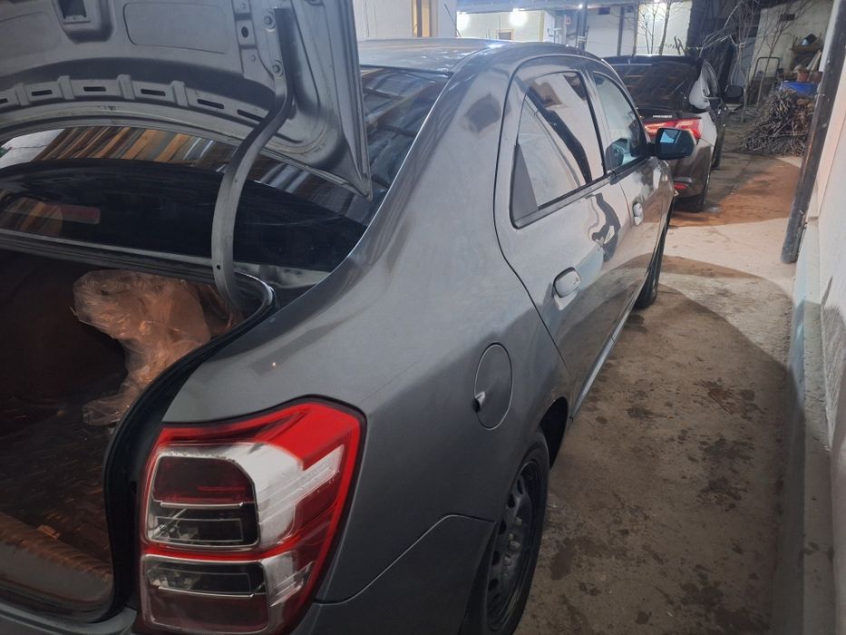 Чевролет Кобалт сотилади