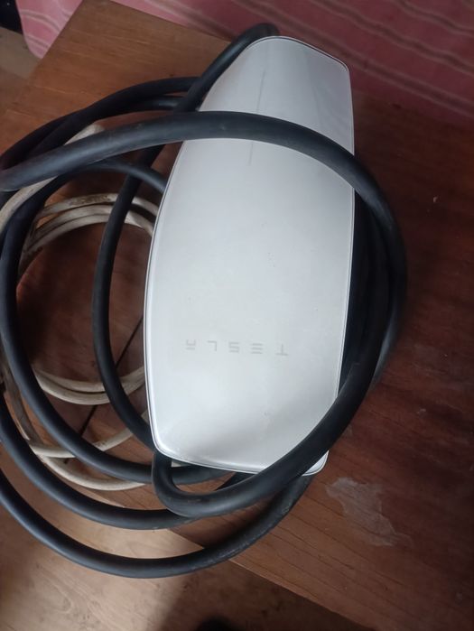 Зарядная станция тесла