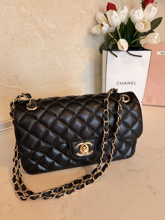 Дамска чанта Chanel Classic среден размер черна