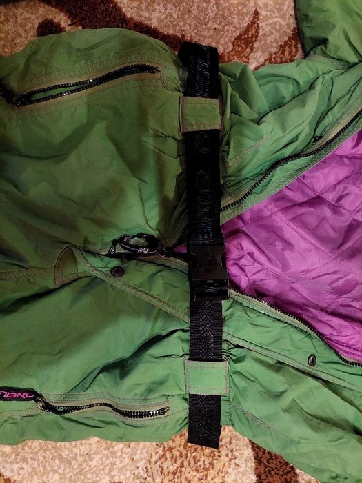 Vand costum de ski