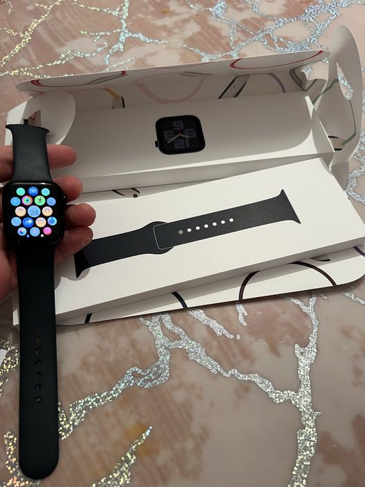 Apple watch se 2024 44mm новый!!!