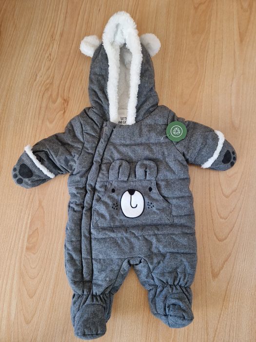 Бебешки и детски дрехи и принадлежности