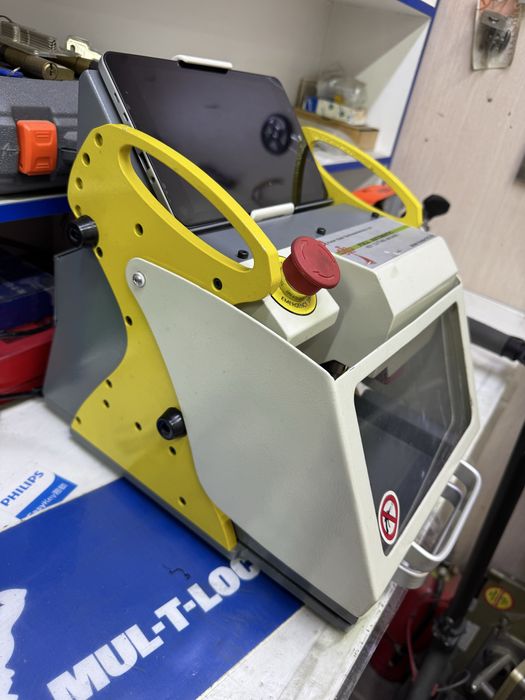 Станок для изготовление ключей ЧПУ SEC-E9