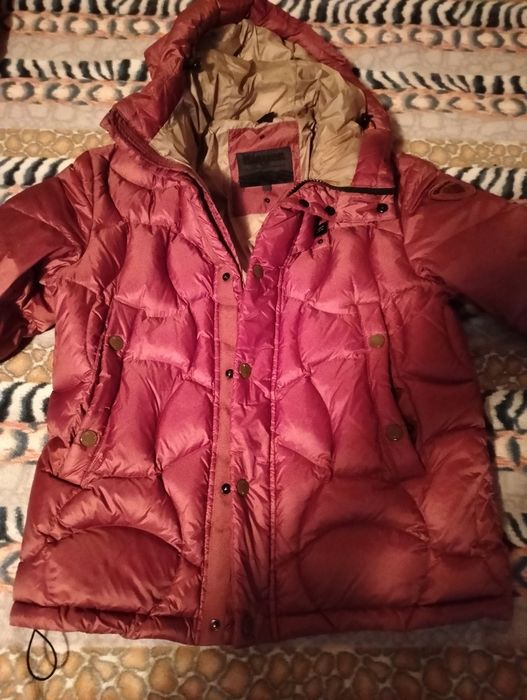 Vând geaca originală Blaier