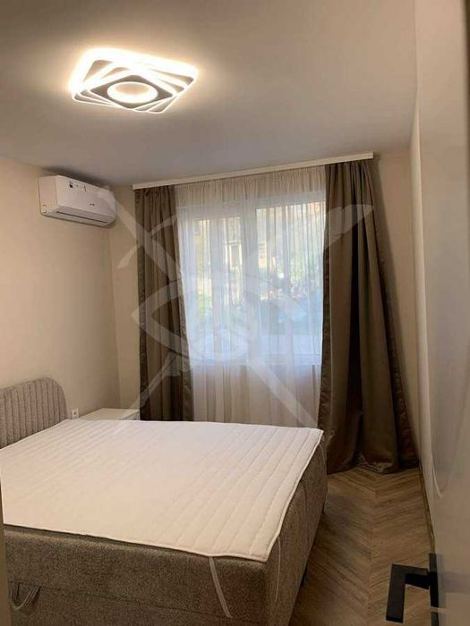 Двустаен апартамент - м-т Пчелина - 181174