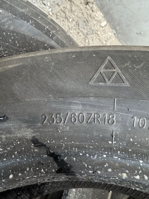 Продам летние шыны 235/60/18