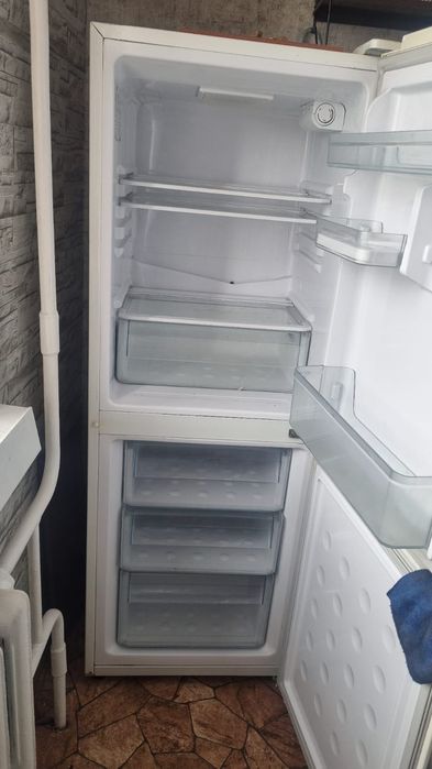 Продается холодильник