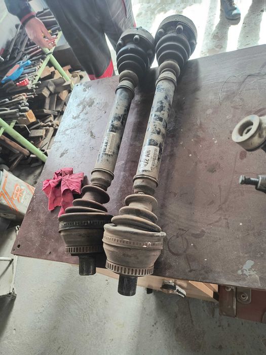 5 степенна скоростна кутия за ауди а4 2000година.