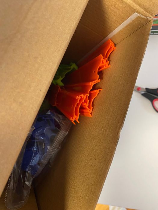 Разпродажба - детектор на лъжата, гараж за колички, шише, русалка