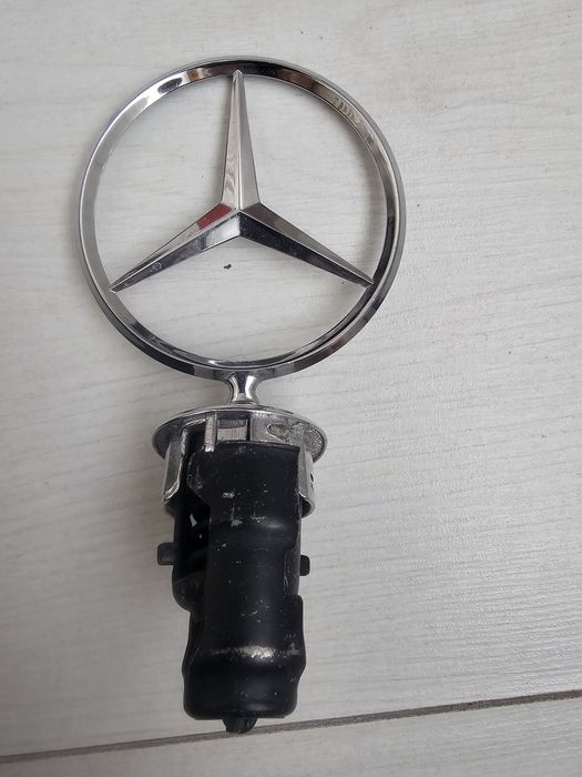 Значок мерседес, Значок мерседес