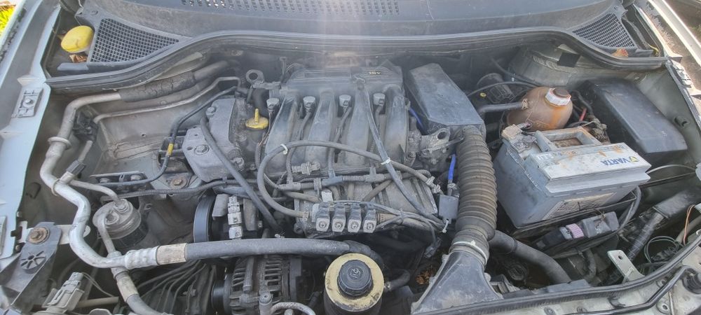 Renault scenik 1.6 16v на части