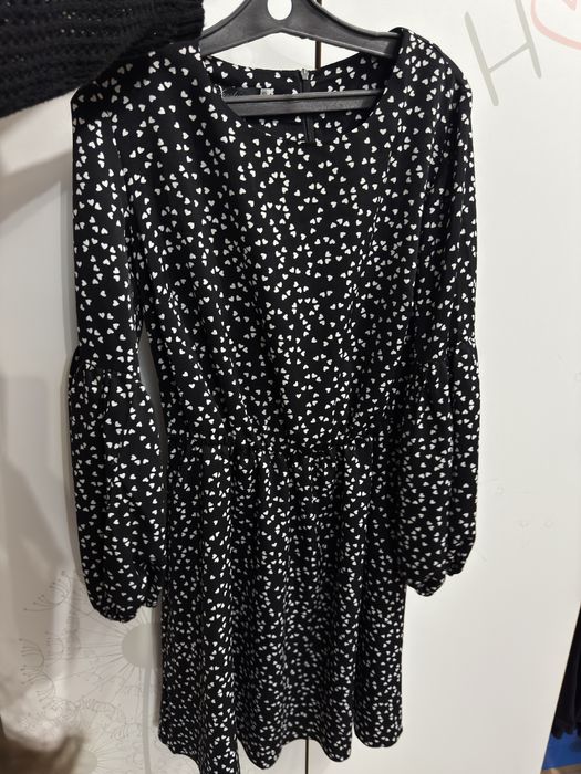 Платья, одежда женская