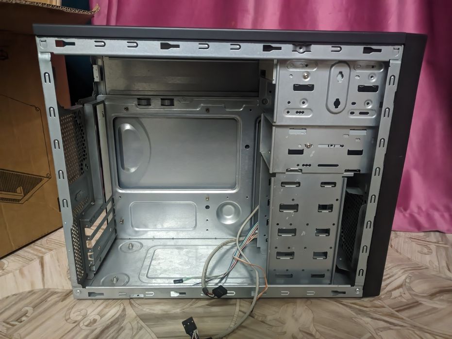 Продам корпус для компьютера