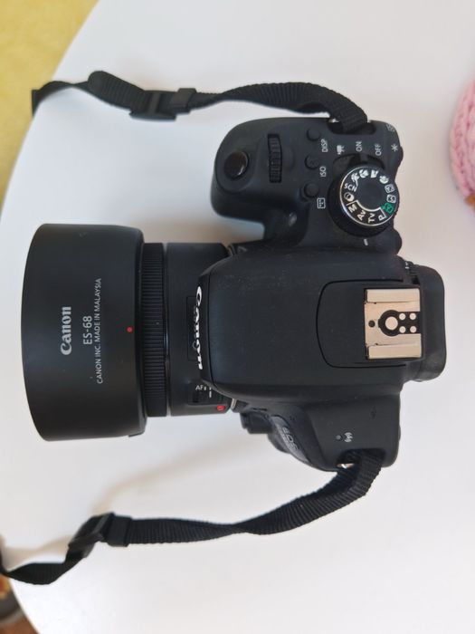 Canon EOS 800D + 18-55mm + 50mm f/1.8 STM + 10-18mm + ND10 филтър + чанта – 5000 кадъра