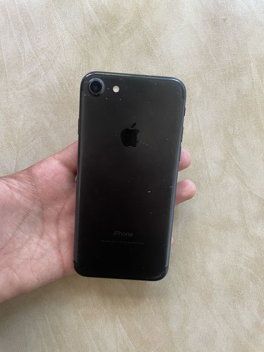 iPhone 7  sotiladi