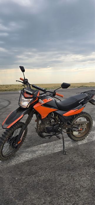 Продам мотоцикл Индуро 250