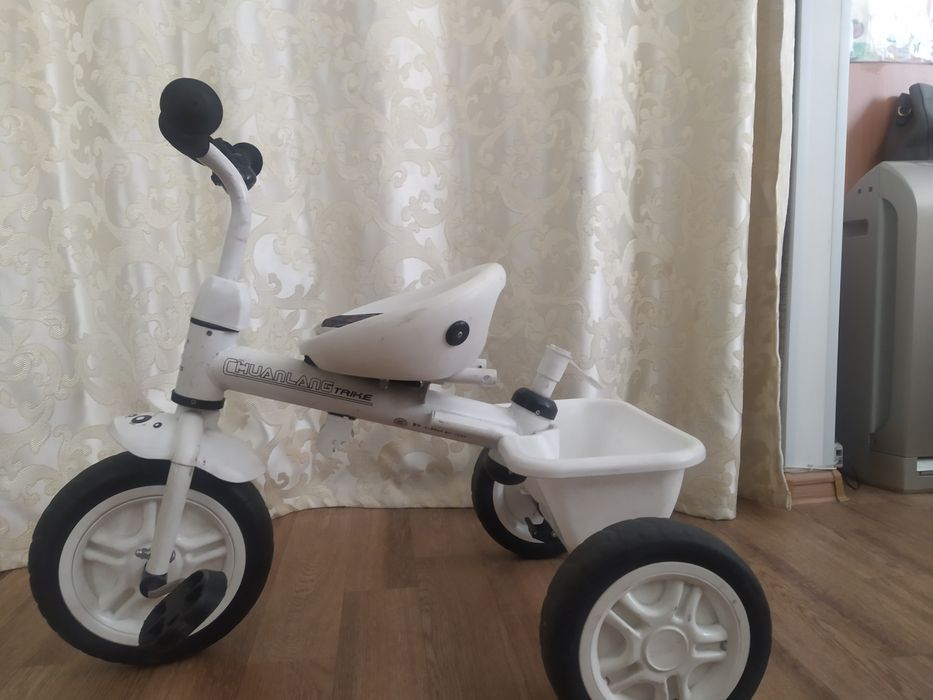 Детский трёхколёсный велосипед