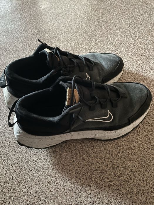 Продам кроссовки Nike(оригинал )