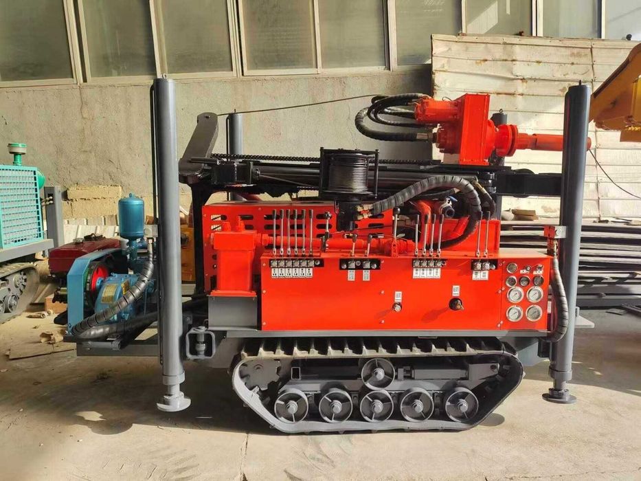 Сондажи за вода на всякакъв терен. Компактна машина и безплатен оглед