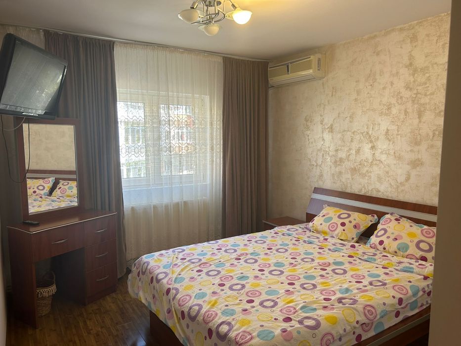 De vanzare - Apartament spatios cu 4 camere in Alexandria