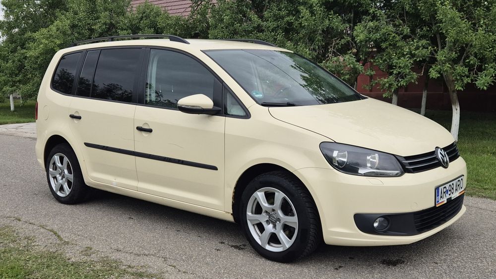 Volkswagen Touran 2.0TDI 140cp automatic 7 locuri