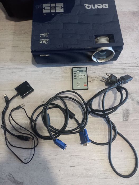 Продам проектор BENQ