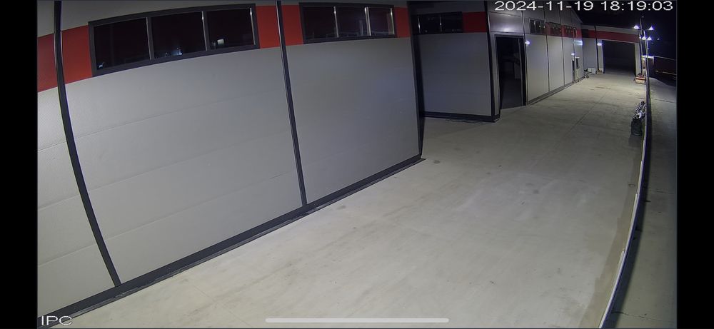 Inchiriez Hala/Hale/Depozit+Birouri/Curte/ Trei Fantani Tomesti